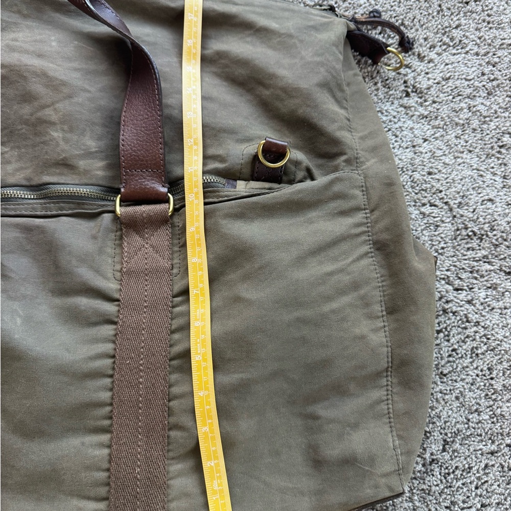 Dry Goods and Men’s Furnishings by J. CREW LARGE CANVAS & LEATHER RUGGED DUFFLE - Picture 13 of 16